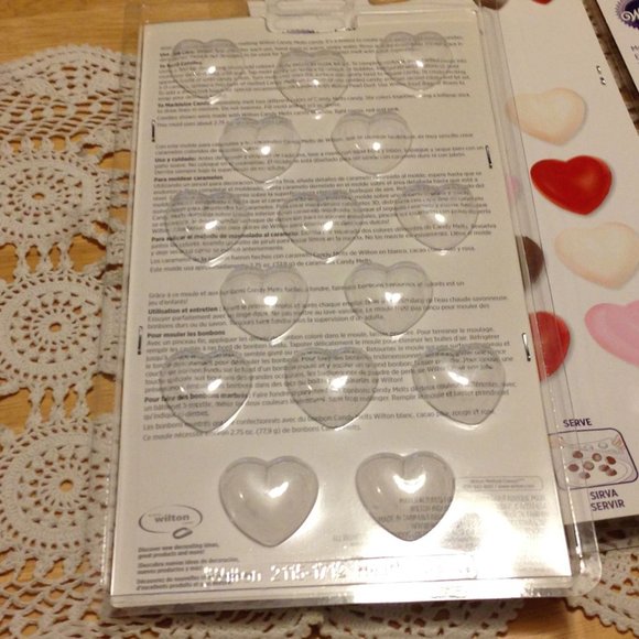 Wilton Candy Molds - Make Chocolate Hearts for Valentine's Day or Wedding - Picture 3 of 5